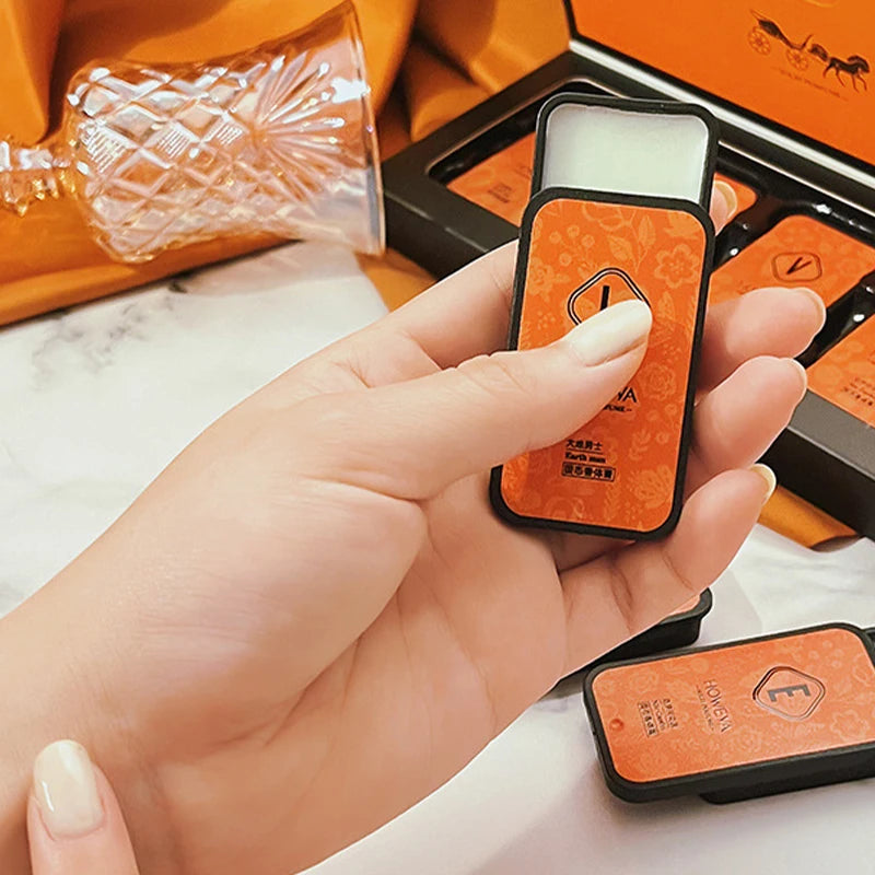 4pcs Solid Perfume Gift Set

💰 Price: €16.99
✨ Floral & fruity mix.
🌸 Portable & long-lasting.
🎁 Ideal gift set for daily wear.